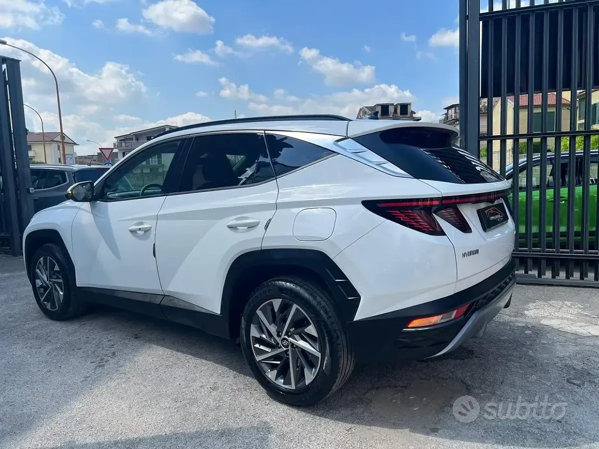 Usata Hyundai Tucson 116 CV (85 kW) 2021 Bianco SUV