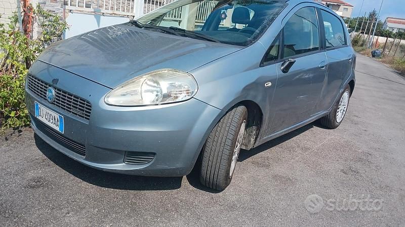 Usata Fiat Grande Punto 75 CV (55 kW) 2007 Utilitaria