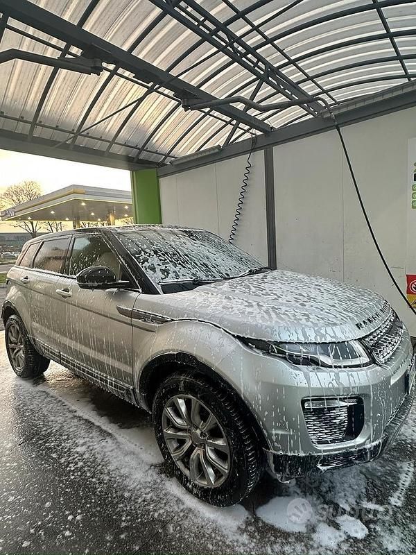 Usata Land Rover Range Rover evoque 150 CV (110 kW) 2019 Grigio SUV
