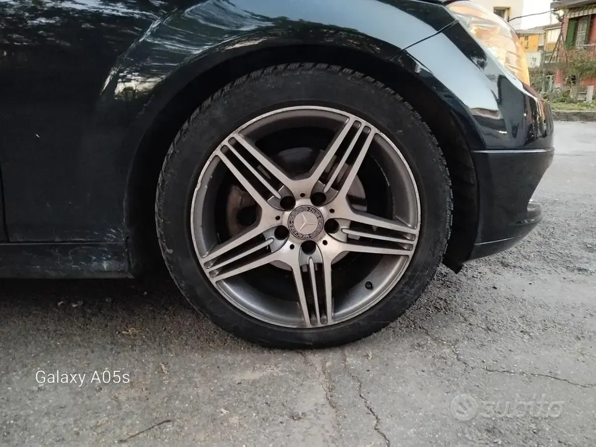 Usata Mercedes C220 150 CV (110 kW) 2010 Nero Station wagon