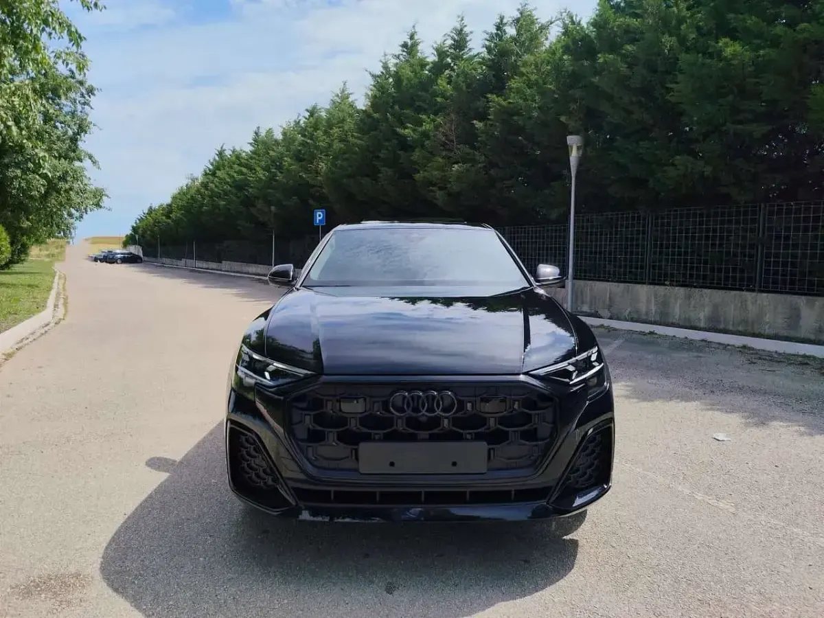 Nuova Audi Q8 S-Line 286 CV (210 kW) 2026 Nero SUV