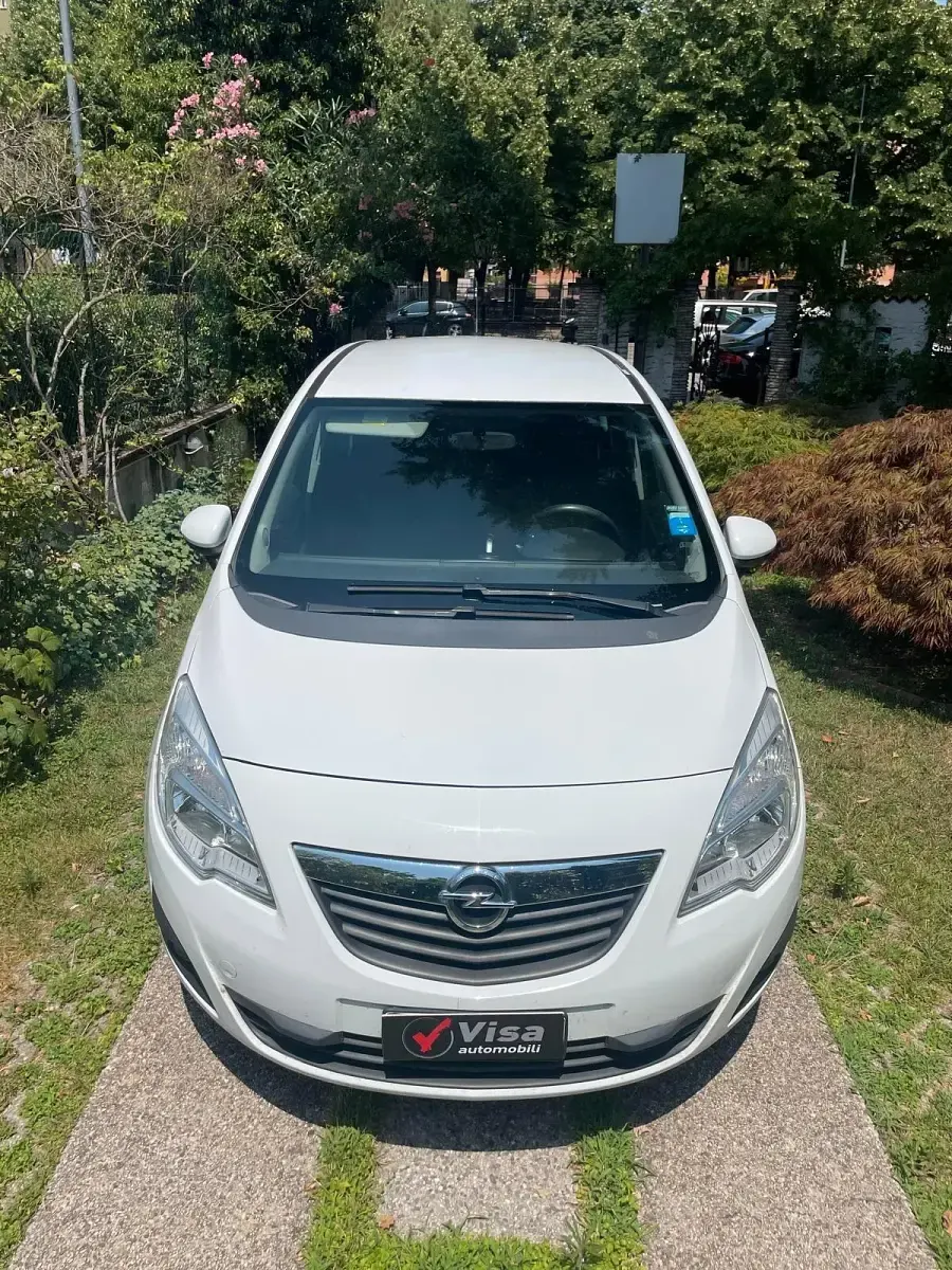 Usata Opel Meriva 95 CV (69 kW) 2011 Bianco Monovolume