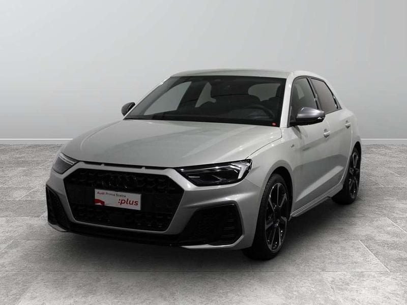 Usata Audi A1 Sportback S-Line 207 CV (152 kW) 2023 Argento metallizzato Utilitaria