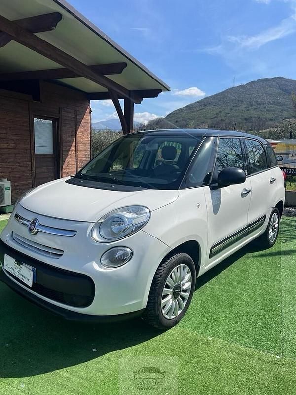 Usata Fiat 500L Living 80 CV (58 kW) 2014 Bianco Monovolume