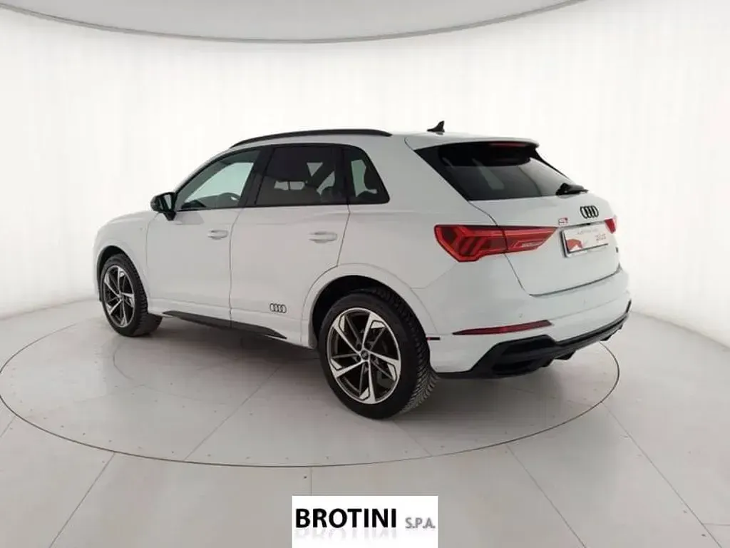 Usata Audi Q3 S-Line 150 CV (110 kW) 2021 Bianco metallizzato SUV