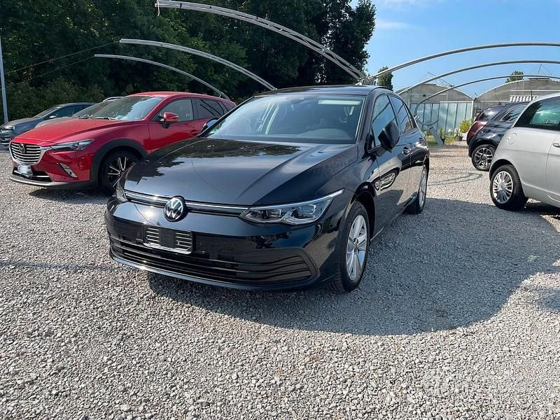 Usata VW Golf VIII 150 CV (110 kW) 2022 Nero Berlina