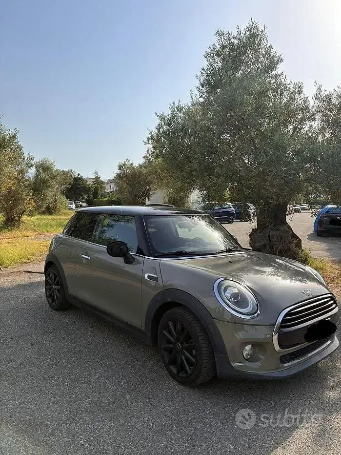 Usata Mini Cooper D 116 CV (85 kW) 2018 Verde Utilitaria