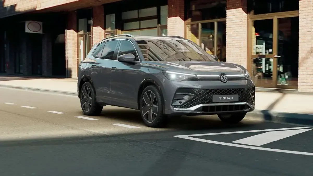 Nuova VW Tiguan R-line Plus 150 CV (110 kW) 2026 Grigio SUV