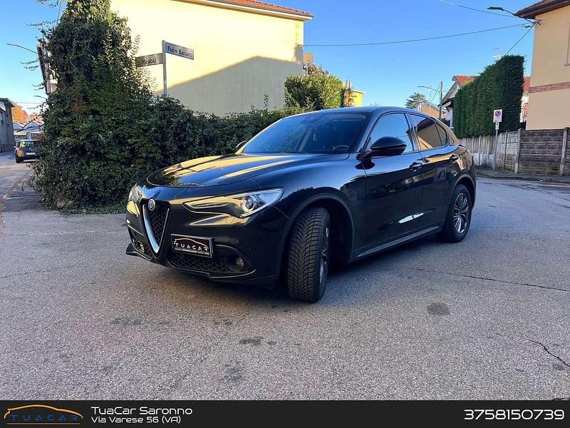 Nero Usata 2019 Alfa Romeo Stelvio Business SUV | 16.900 € (Ottimo prezzo) - Immagine 1/4