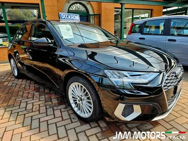 Usata Audi A3 Advanced 150 CV (110 kW) 2024 Nero metallizzato Berlina