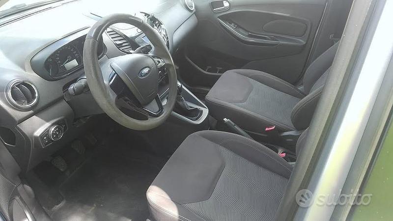 Usata Ford Ka Plus 71 CV (52 kW) 2017 Grigio Utilitaria