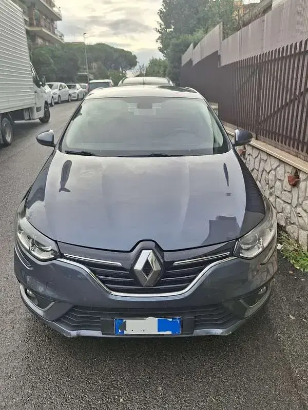 Usata Renault Mégane Zen 90 CV (66 kW) 2018 Grigio Berlina