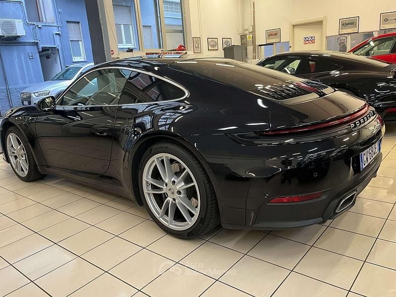 Usata Porsche 911 Carrera 394 CV (289 kW) 2024 Nero Coupé