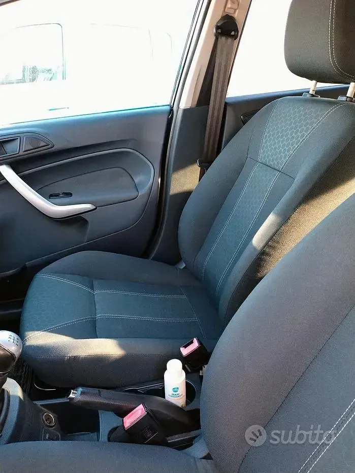 Usata Ford Fiesta Titanium 82 CV (60 kW) 2009 Nero Utilitaria
