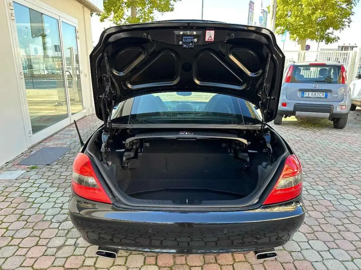 Usata Mercedes SLK200 184 CV (135 kW) 2009 Nero Cabrio