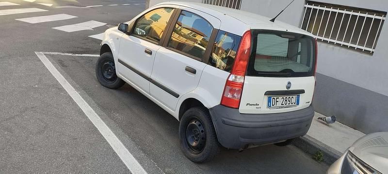 Usata Fiat Panda 4x4 69 CV (50 kW) 2006 Bianco Utilitaria