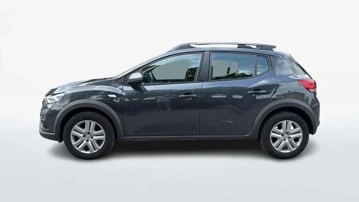 Usata Dacia Sandero Expression 101 CV (74 kW) 2023 Grigio Berlina