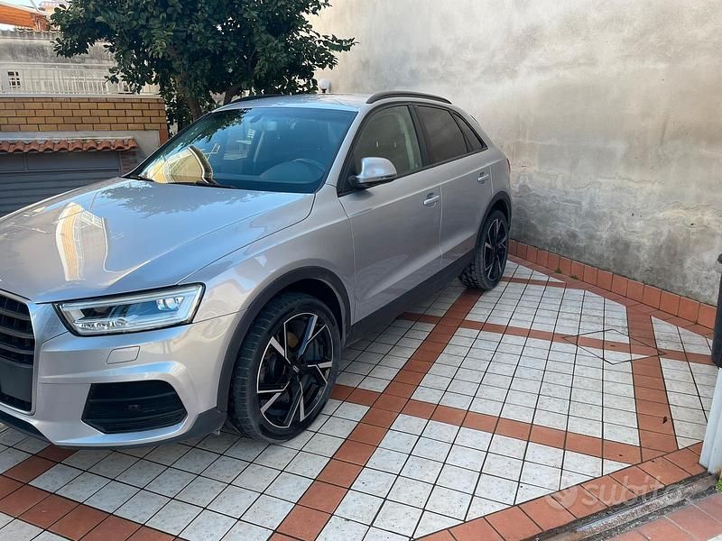 Usata Audi Q3 Business 150 CV (110 kW) 2016 Grigio SUV