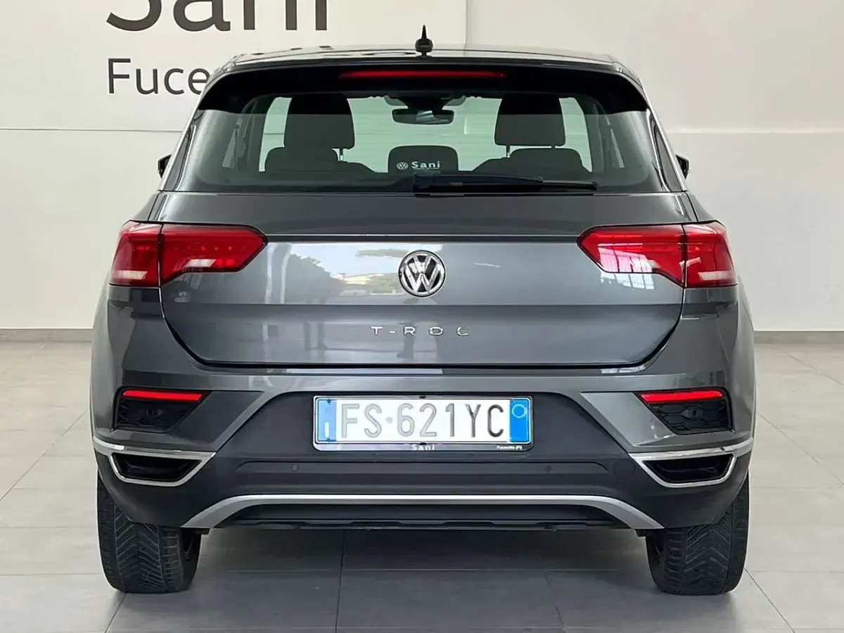 Usata VW T-Roc Style 116 CV (85 kW) 2019 Grigio SUV