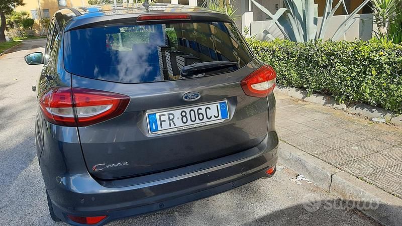 Usata Ford C-MAX 120 CV (88 kW) 2015 Grigio Monovolume