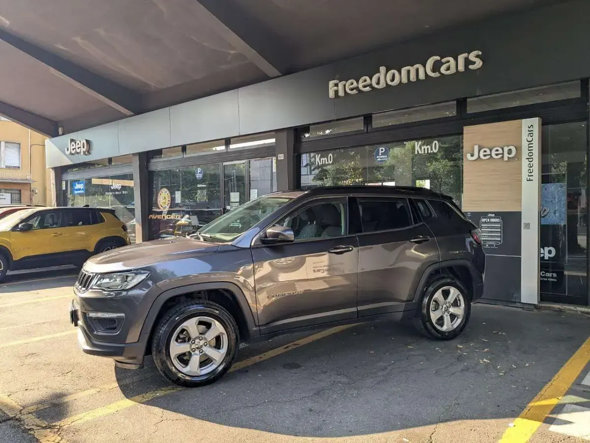 Usata Jeep Compass Longitude 140 CV (102 kW) 2020 Grigio scuro SUV