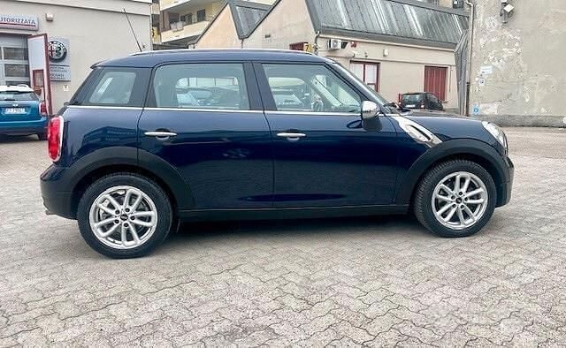 Usado Mini Cooper D Countryman Business 112 HP (82 kW) 2016 Azul SUV