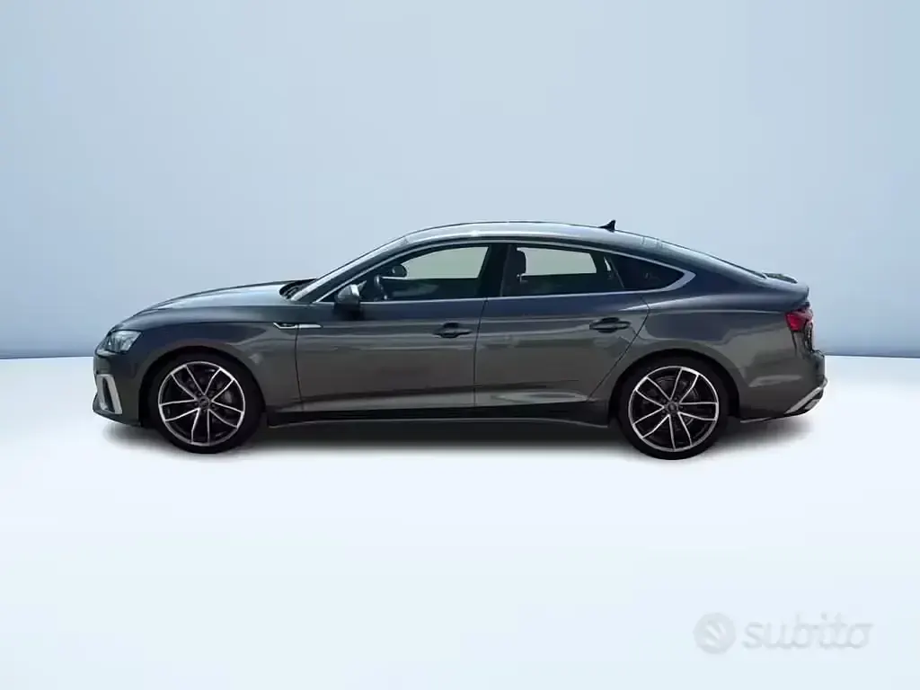 Usata Audi A5 Sportback S-Line 204 CV (150 kW) 2021 Grigio metallizzato Utilitaria