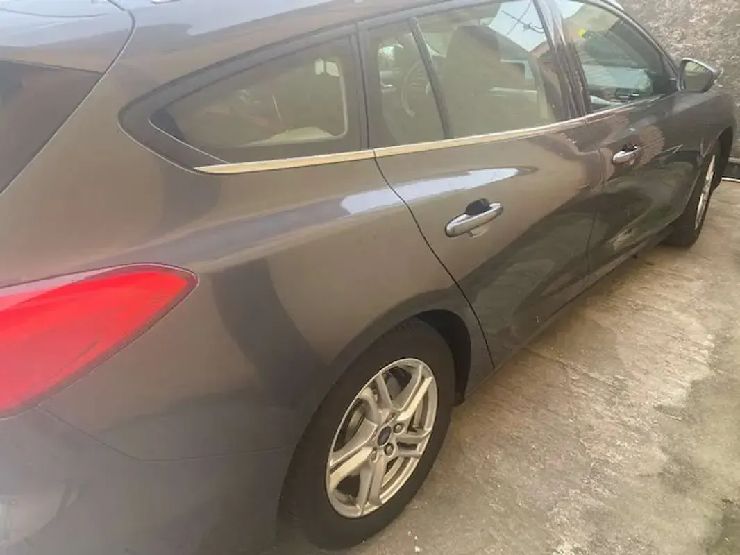 Usata Ford Focus Business Edition 120 CV (88 kW) 2021 Grigio Station wagon