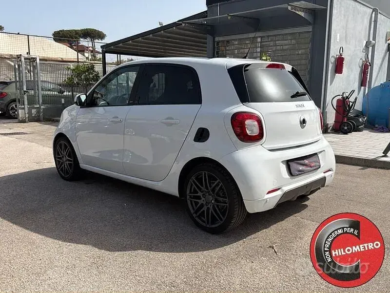 Usata Smart ForFour Passion 90 CV (66 kW) 2017 Bianco Utilitaria