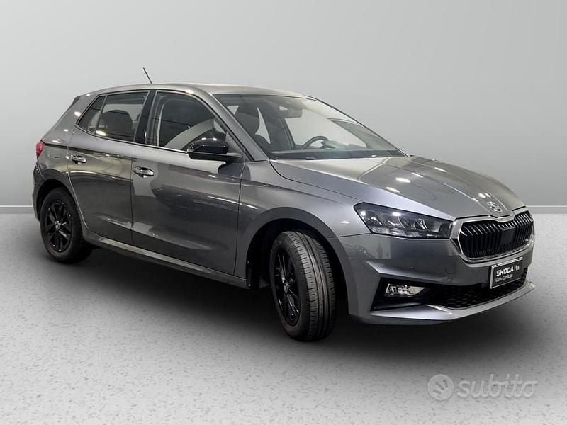 Usata Skoda Fabia 95 CV (69 kW) 2025 Grigio Utilitaria