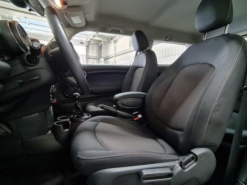 Usata Mini Cooper 135 CV (99 kW) 2017 Nero Utilitaria