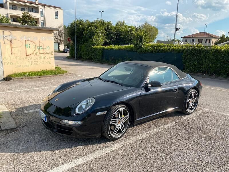 Usata Porsche 997 325 CV (239 kW) 2007 Nero Cabrio
