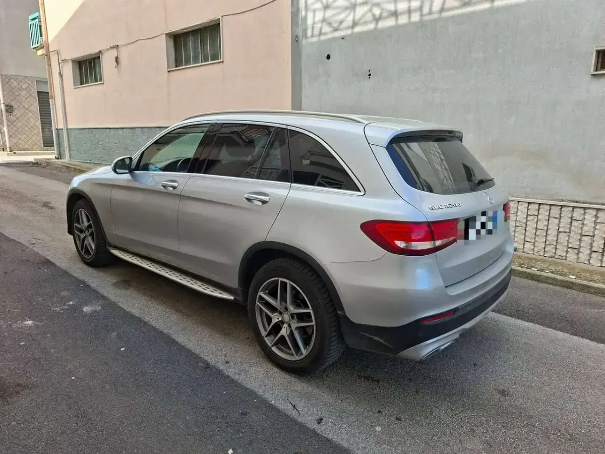 Usata Mercedes GLC220 Exclusive 170 CV (125 kW) 2017 Argento SUV