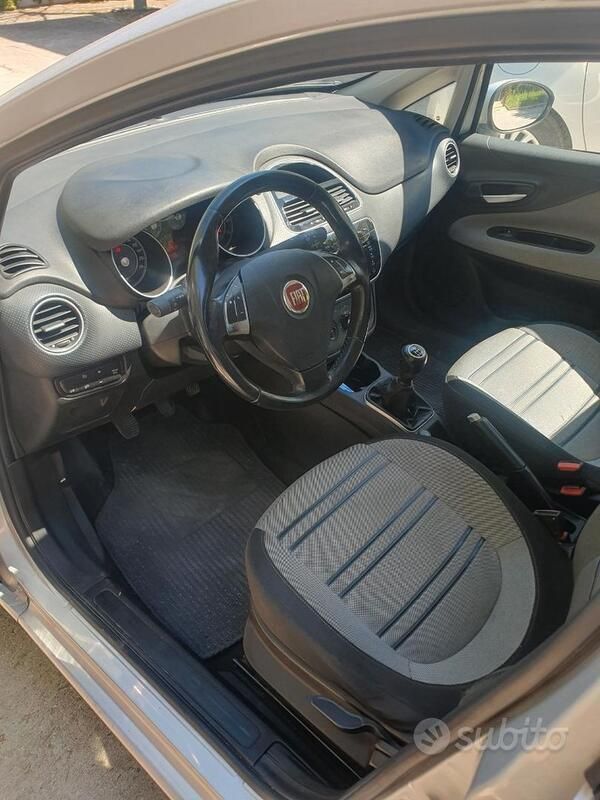 Usata Fiat Punto Evo 95 CV (69 kW) 2011 Grigio Utilitaria
