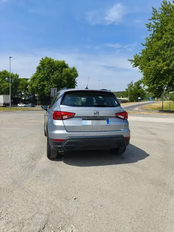 Usata Seat Arona Style 95 CV (69 kW) 2022 Grigio SUV