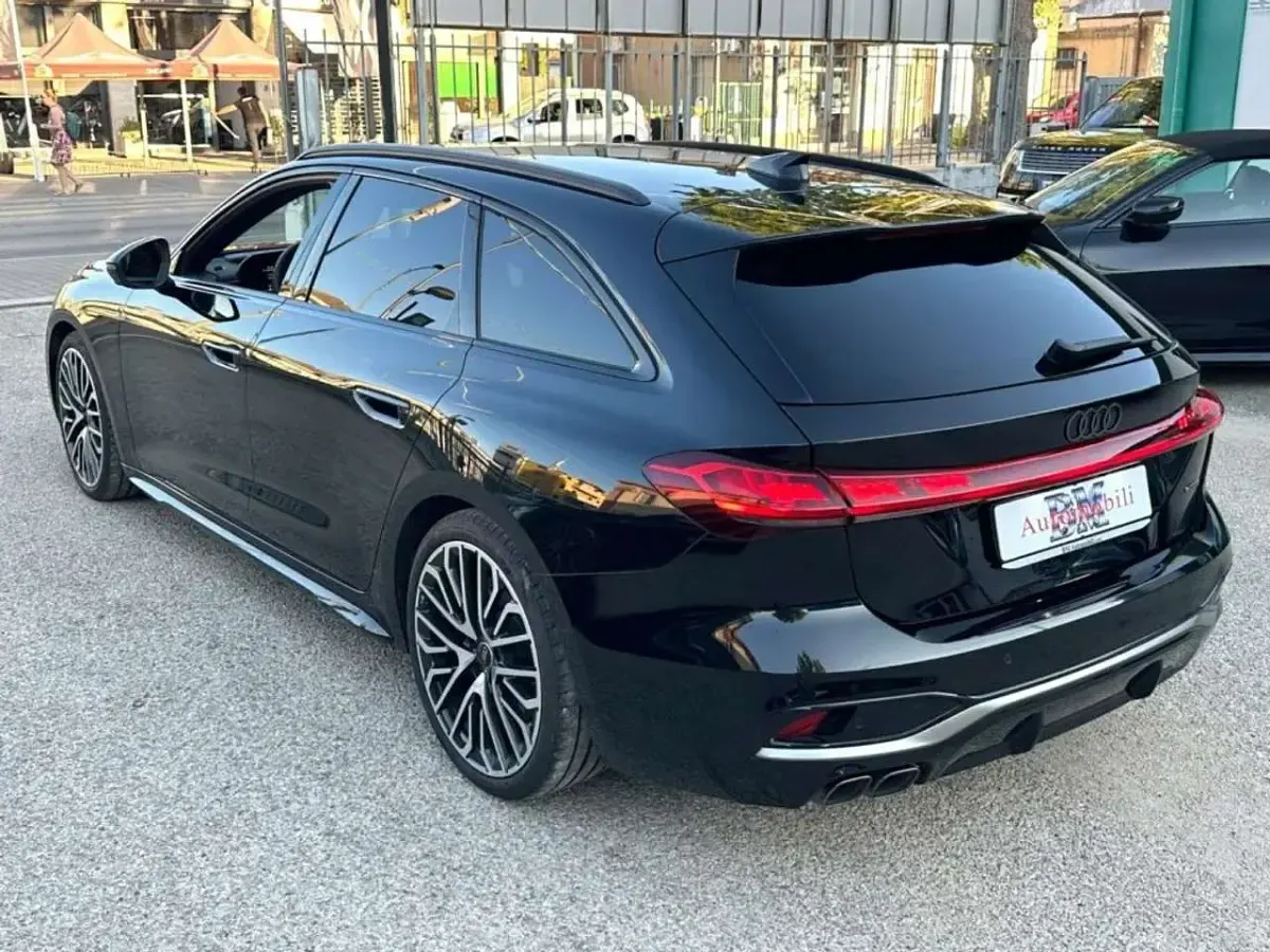 Usata Audi A5 S-Line 204 CV (150 kW) 2025 Nero Station wagon