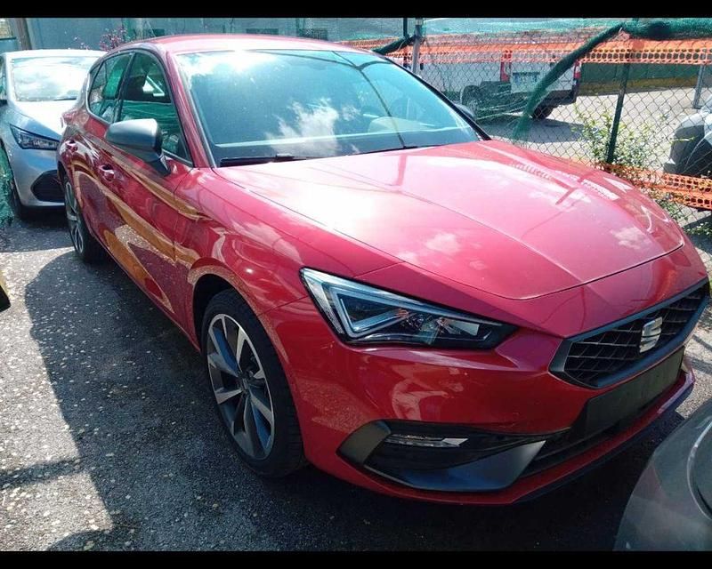 Usata Seat Leon FR 150 CV (110 kW) 2024 Rosso