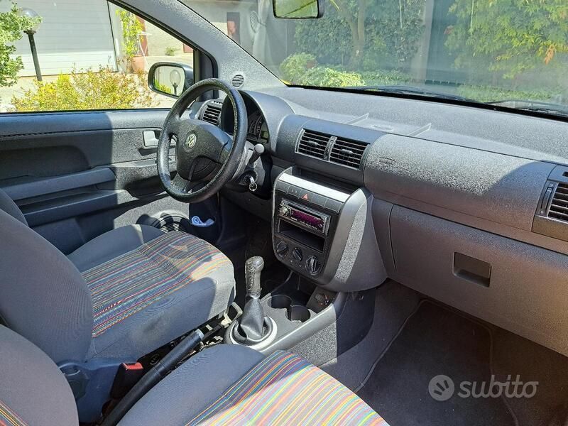 Usata VW Fox 54 CV (39 kW) 2009 Giallo Utilitaria