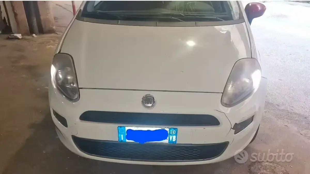 Usata Fiat Punto 65 CV (47 kW) 2012 Bianco Utilitaria