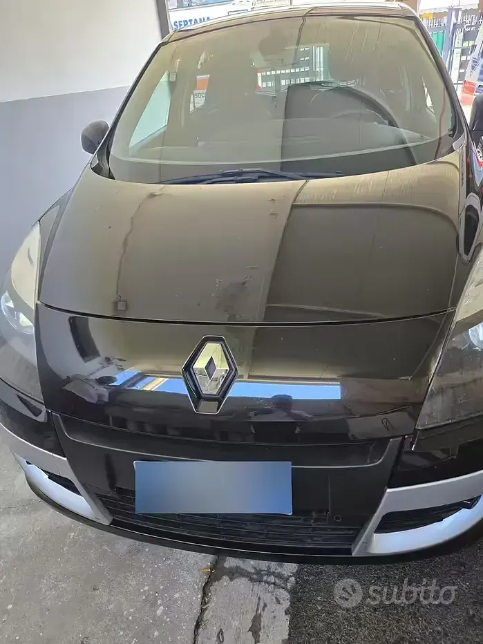 Usata Renault Scénic 131 CV (96 kW) 2011 Nero Monovolume