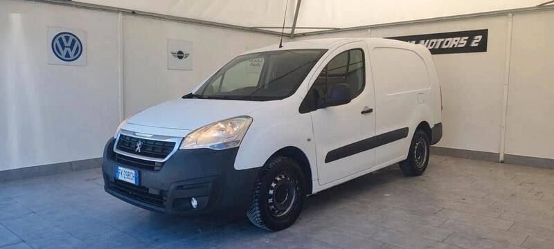 Usata Peugeot Partner Tepee Active 99 CV (72 kW) 2017 Bianco Monovolume