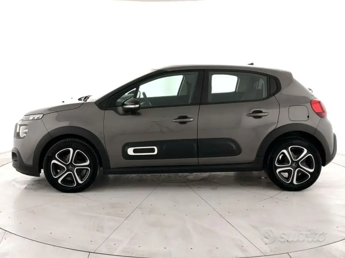 Usata Citroën C3 PureTech 83 CV (61 kW) 2024 Grigio Monovolume