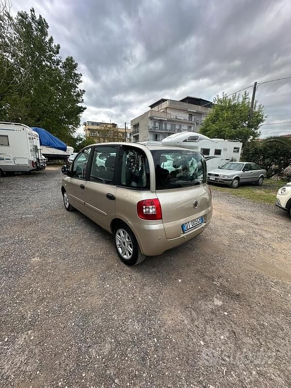Brugt Fiat Multipla 120 HK (88 kW) 2009 Gul MPV