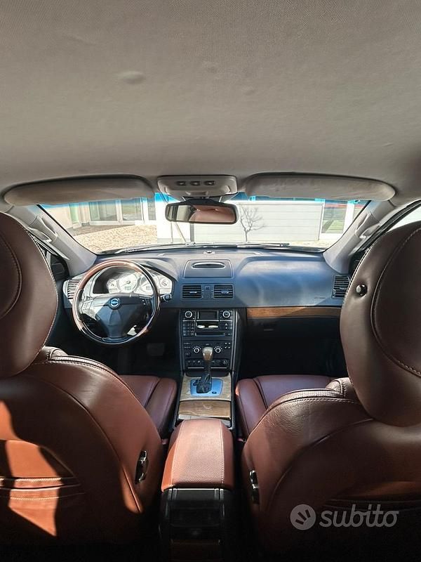 Usata Volvo XC90 185 CV (136 kW) 2008 Marrone SUV