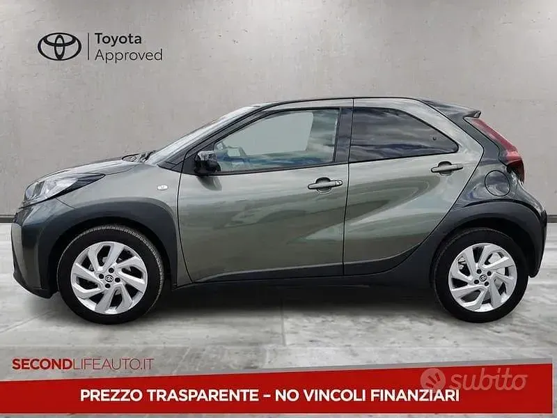 Usata Toyota Aygo X Trend 72 CV (52 kW) 2022 Nero SUV