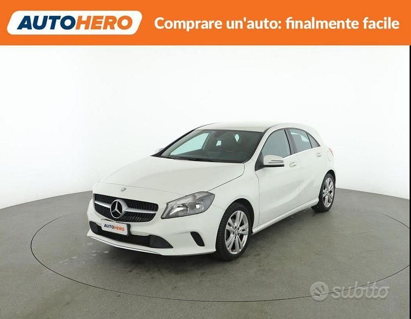 Usata Mercedes A180 109 CV (80 kW) 2017 Bianco Berlina
