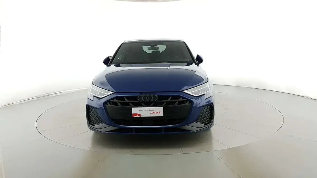 Usata Audi A3 S-Line 150 CV (110 kW) 2025 Blu ascari Berlina
