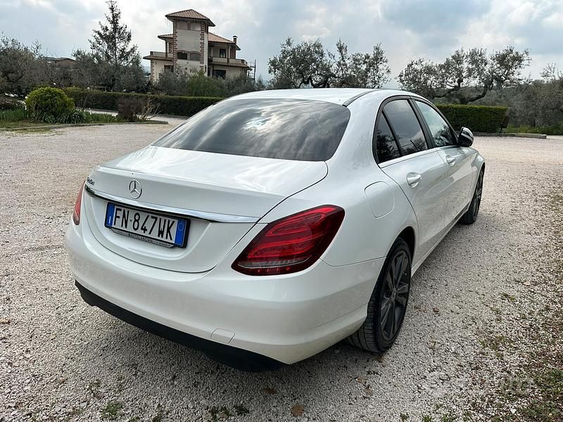 Usata Mercedes C220 Executive 194 CV (142 kW) 2018 Bianco Berlina
