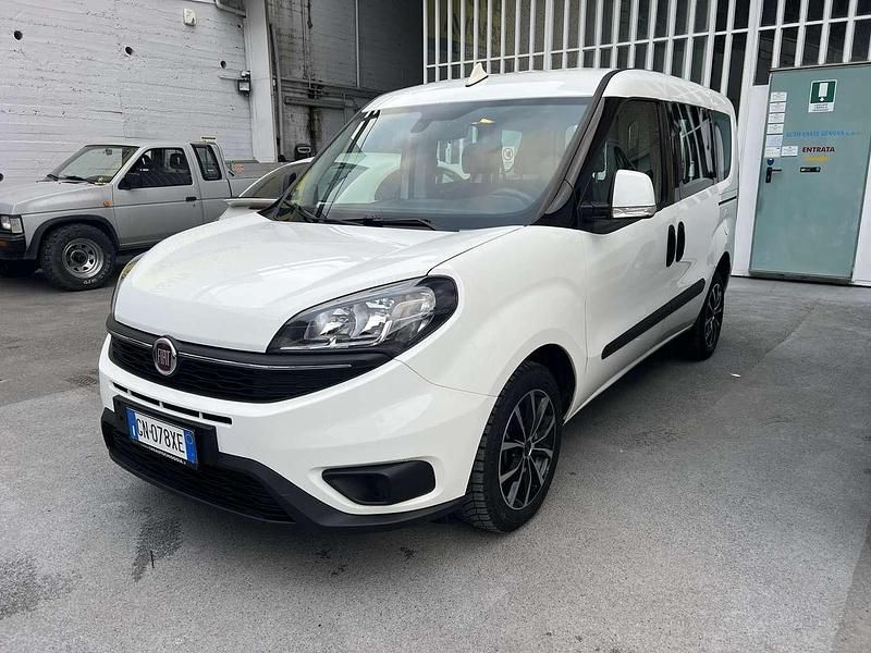 Occasion Fiat Doblò 90 ch (66 kW) 2022 Blanc Monospace