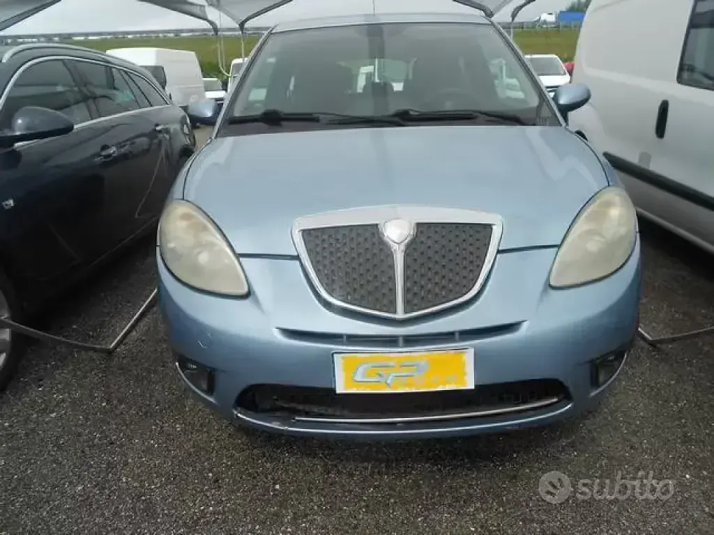 Usata Lancia Ypsilon 90 CV (66 kW) 2006 Grigio Utilitaria